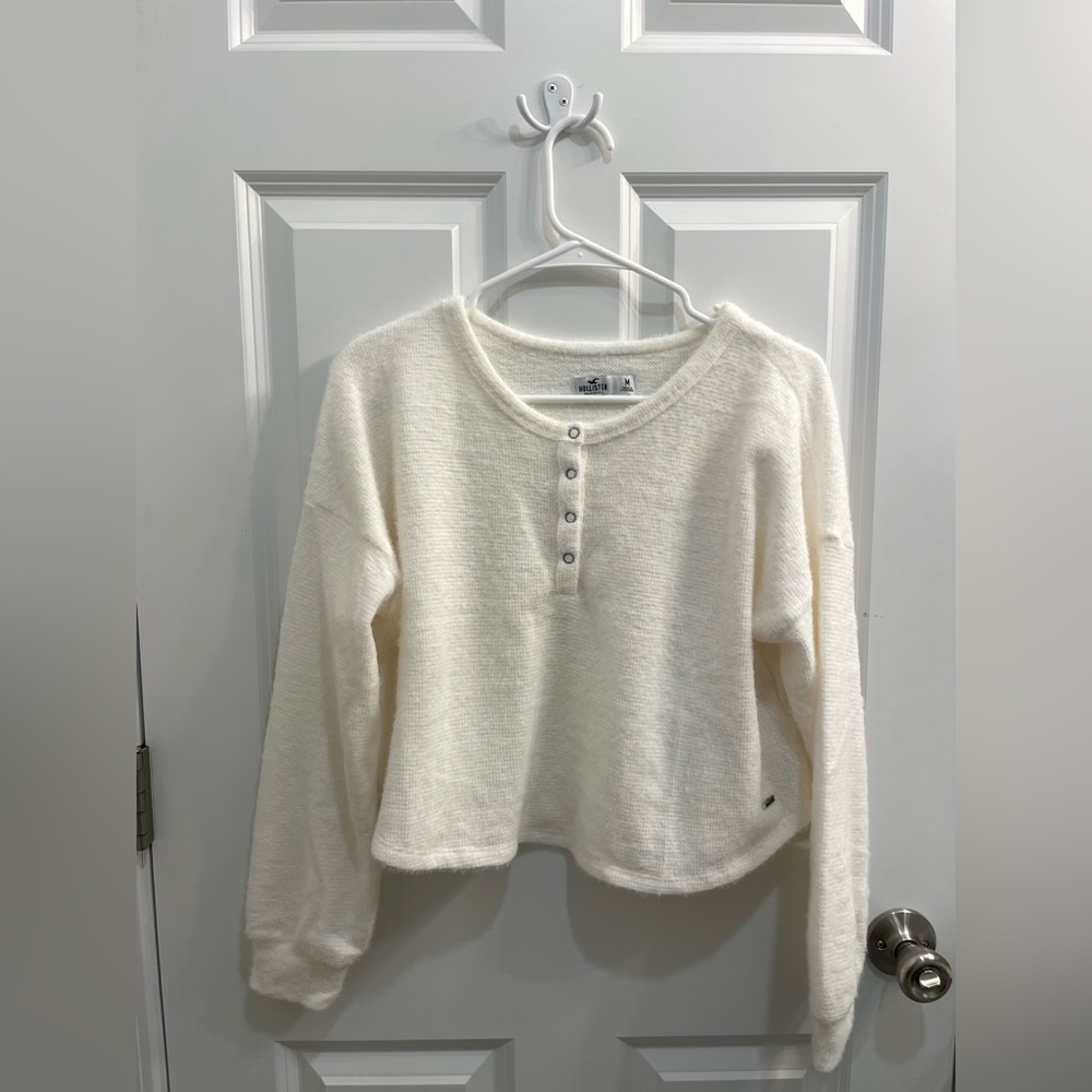 Hollister White Long Sleeve Crop Top